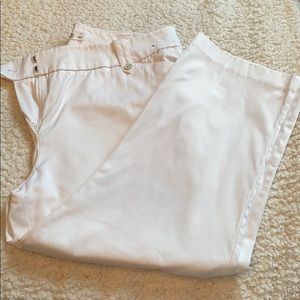 White Cropped Dress Pants (3/25$ deal!!)